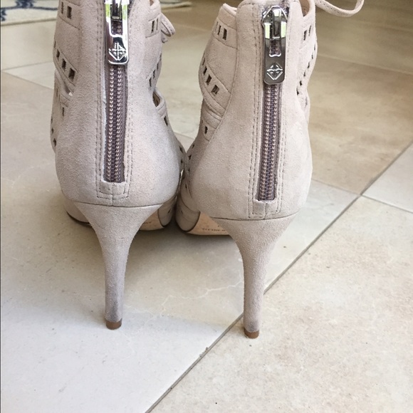 Antonio Melani cutout high heel sandals - Picture 3 of 4